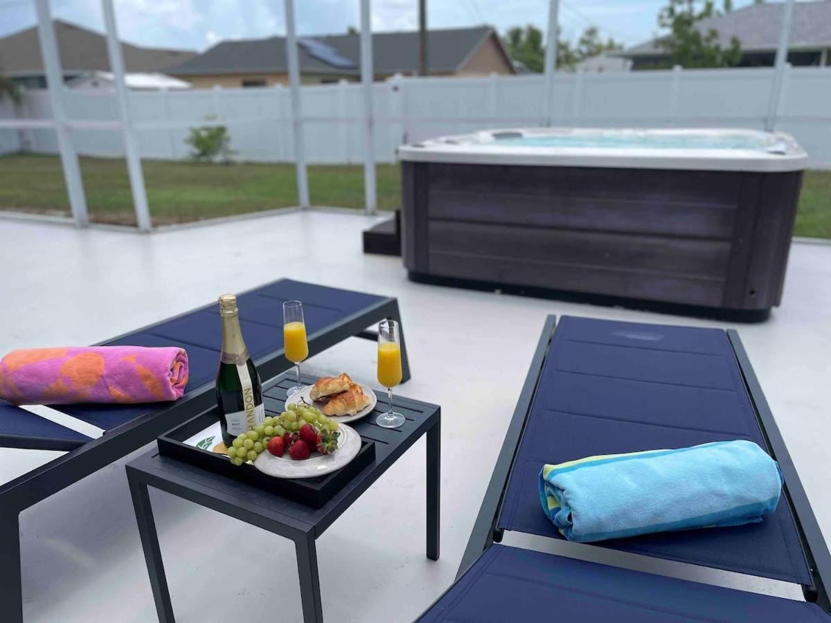 Endless Summer Retreat Jacuzzi 3Kingbed Airhockey Cape Coral Luaran gambar
